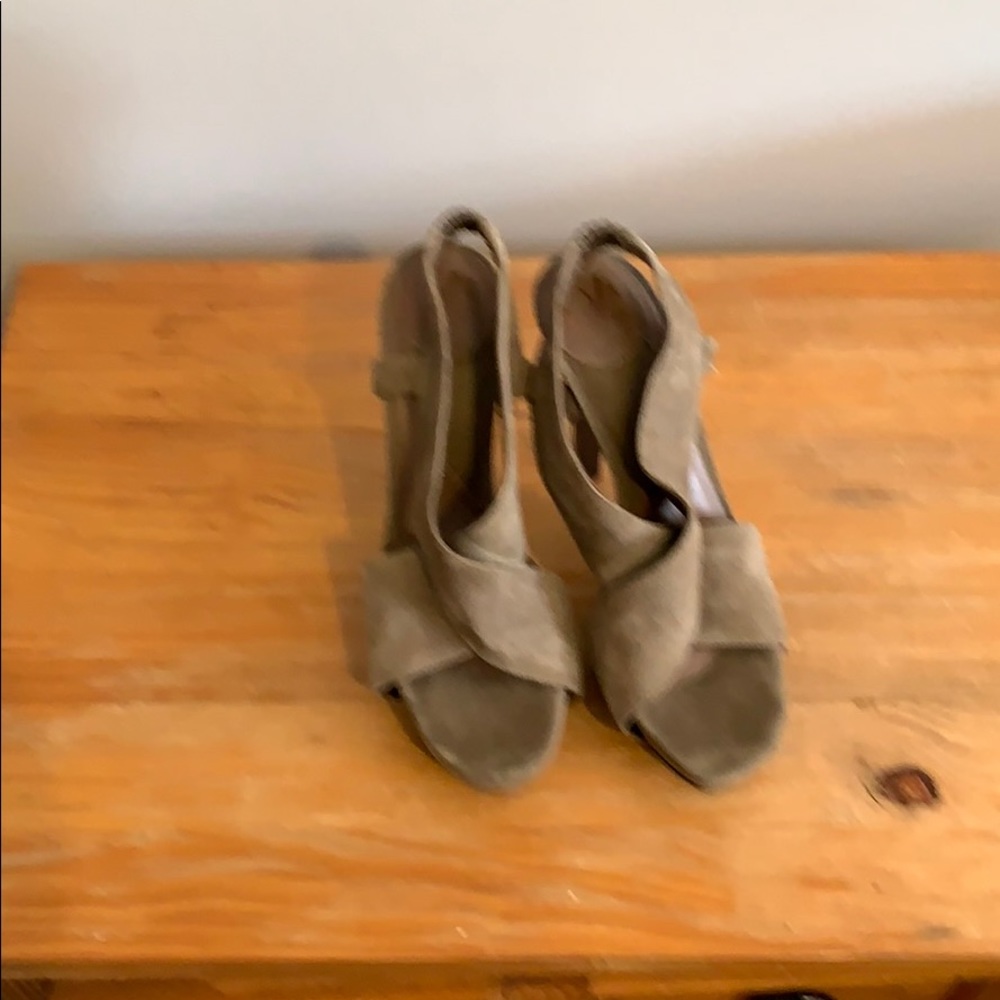 DIANE VON FURSTENBERG SUEDE SANDALS